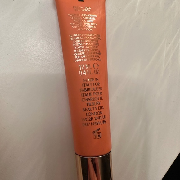 Charlotte Tilbury blush wand peach pop - Picture 3 of 4